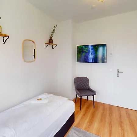 Cozyhome Zwenkauer شقة *