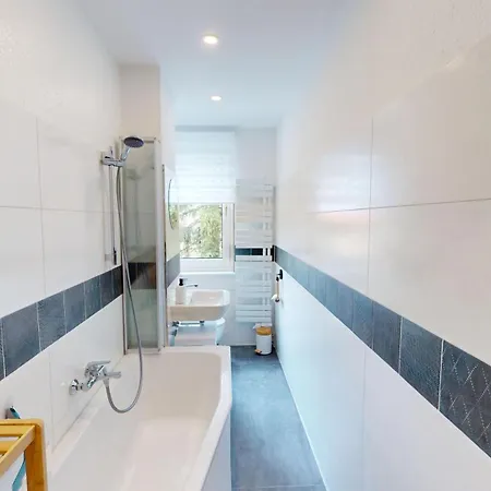 Cozyhome Zwenkauer شقة زفينكاو